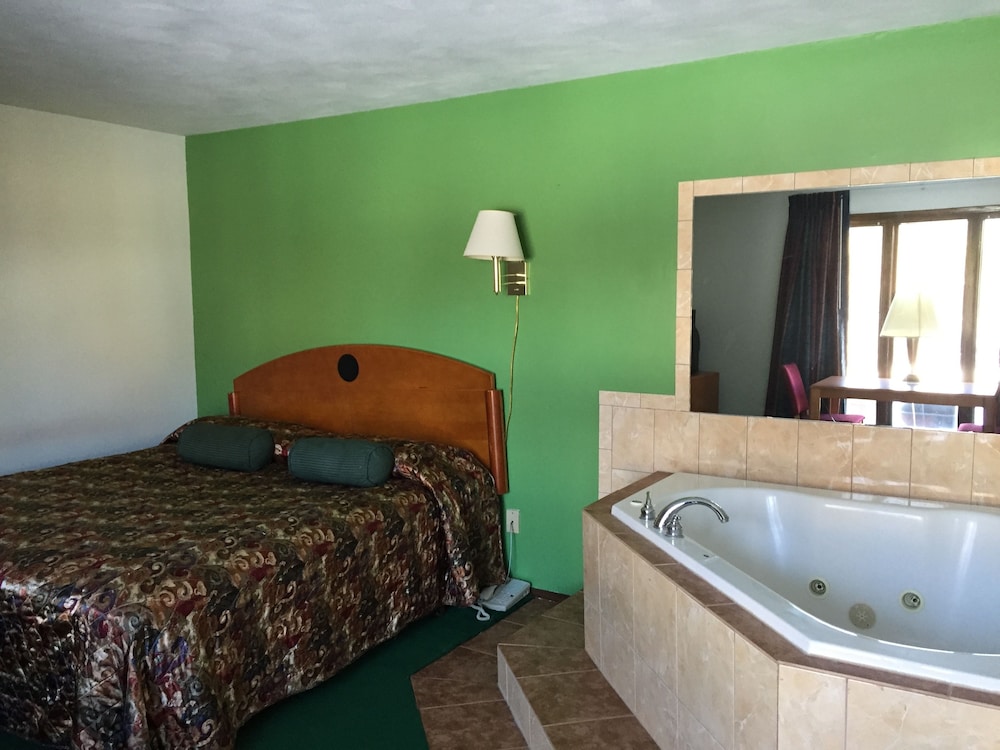 La Villa Motel - photo 2