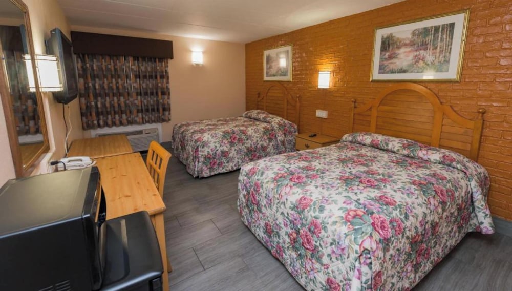 Tri City Motel by OYO Forrest City Spindale - photo 7