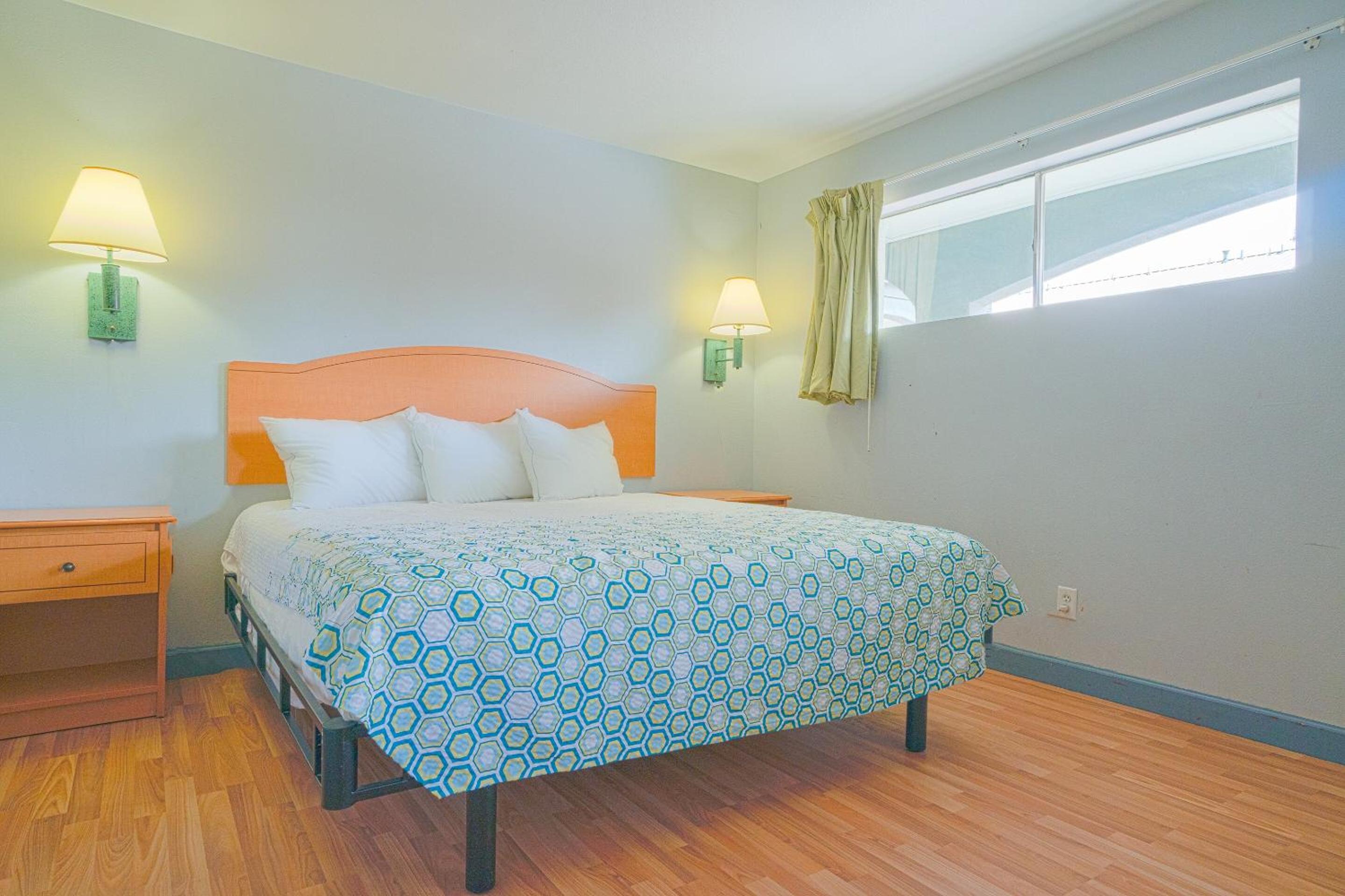 OYO Hotel Midland - photo 8