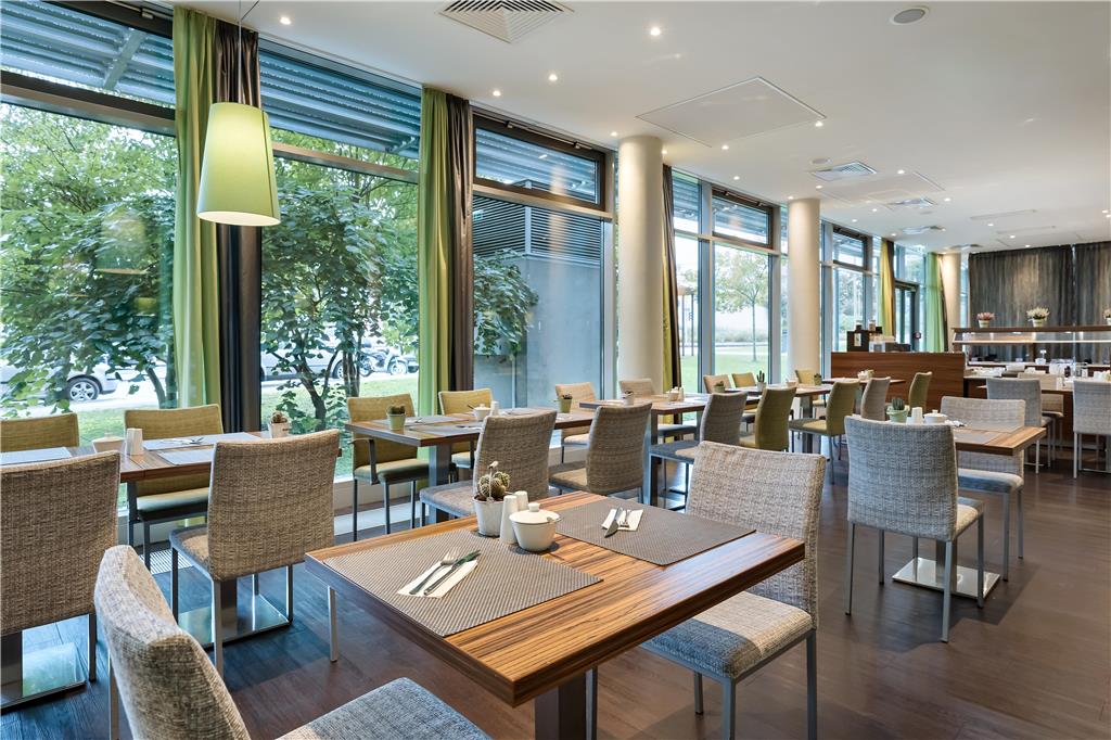 Austria Trend Hotel Doppio Wien — 4-Star Luxury Hotel in Vienna, Austria