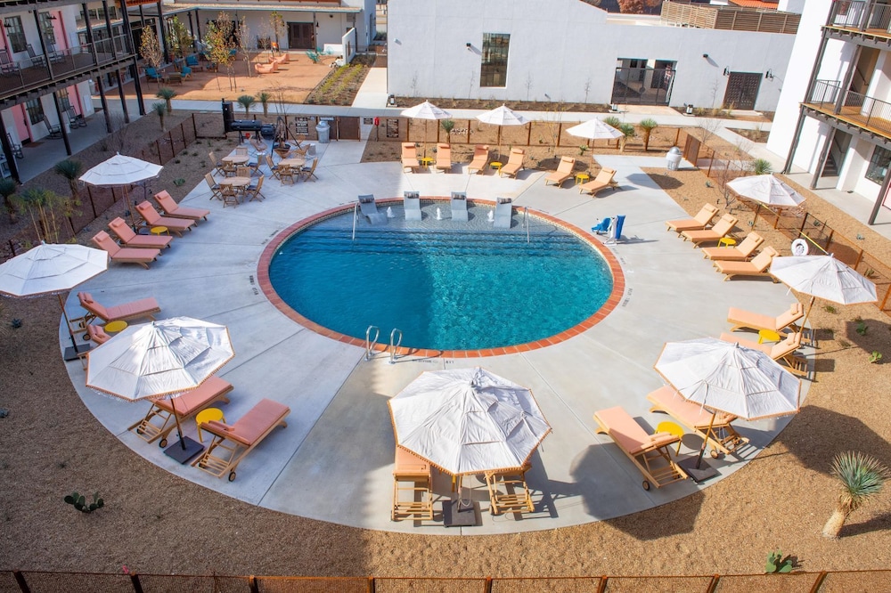 Texican Court by Valencia Hotel Collection - photo 12