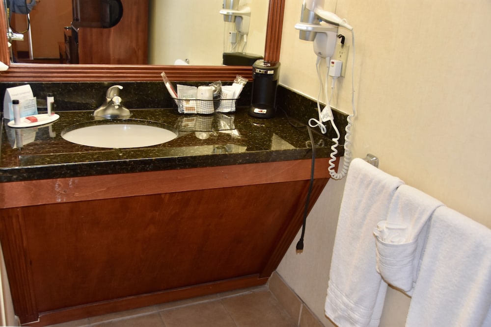 Days Inn by Wyndham Las Cruces - photo 18