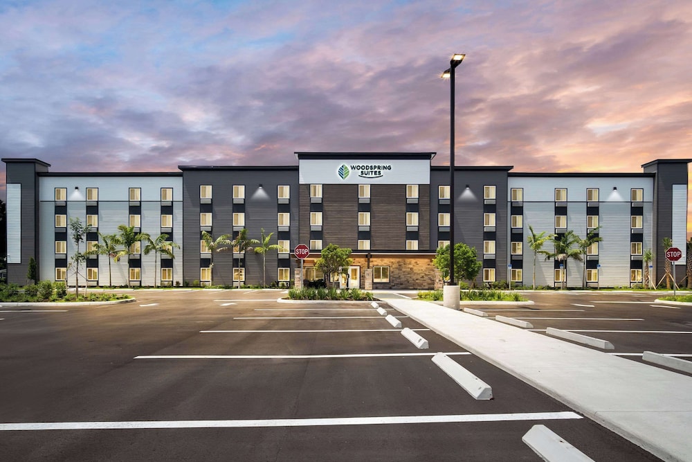 Woodspring Suites Fort Myers Cape Coral - photo 46