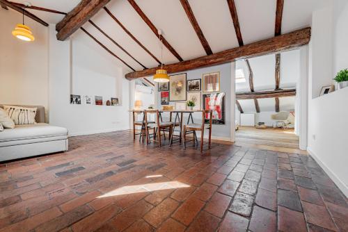 Realkasa Pratello Flat — 4-Star Luxury Hotel in Bologna, Italy