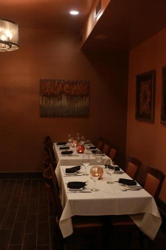 Travelers Inn Manteca - photo 3