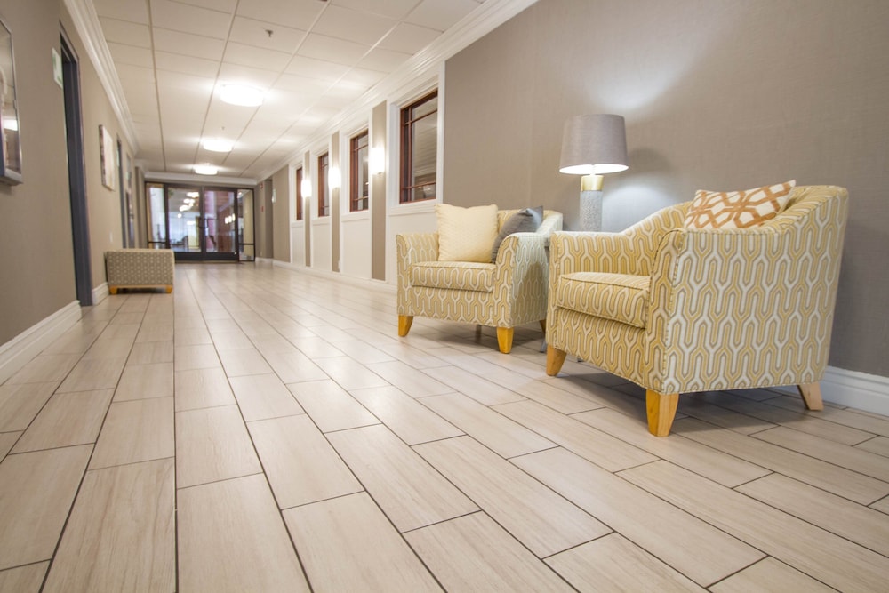 Holiday Inn Blmgtn Arpt South Mall Area By IHG in Bloomington, United States