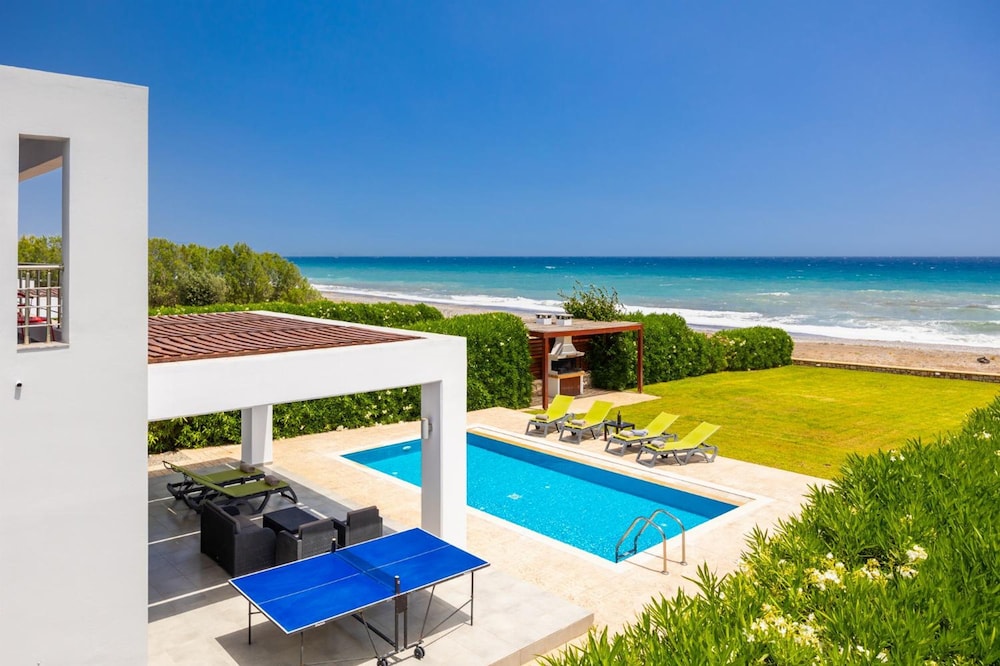 Villa Metis in Rhodes — 4-Star Luxury Hotel in Rodos, Greece