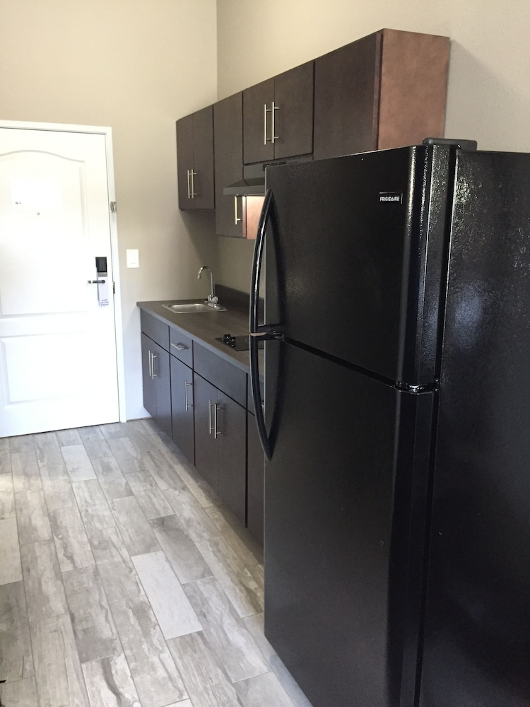 Home Inn and Suites - photo 29
