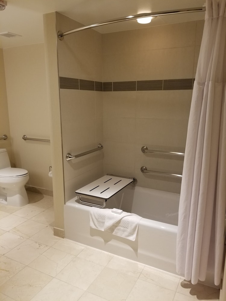 Embassy Suites by Hilton Washington D.C. Georgetown - photo 16