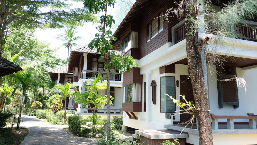 Lah Own Khaolak Resort in Takua Pa, Thailand