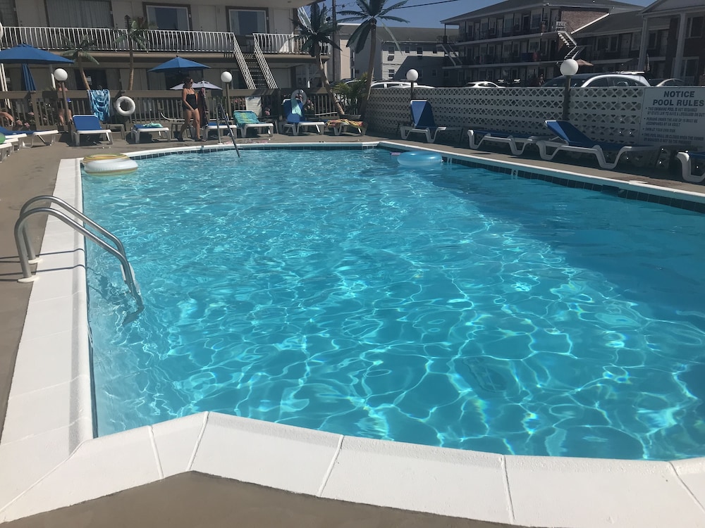 Pyramid Resort Motel - photo 31