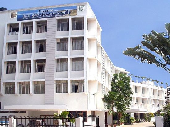 Varada nagavali hotel in Srikakulam, India