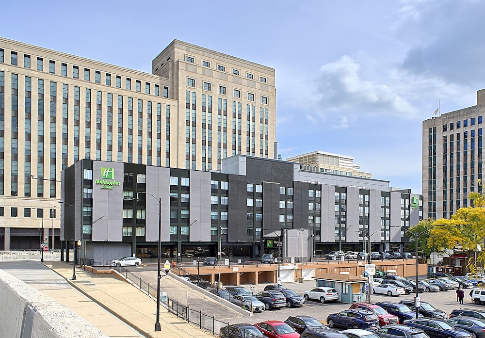 Holiday Inn & Suites Chicago Downtown by IHG - photo 2
