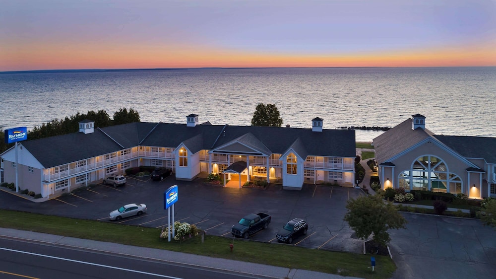 Baymont by Wyndham St. Ignace Lakefront - featured photo