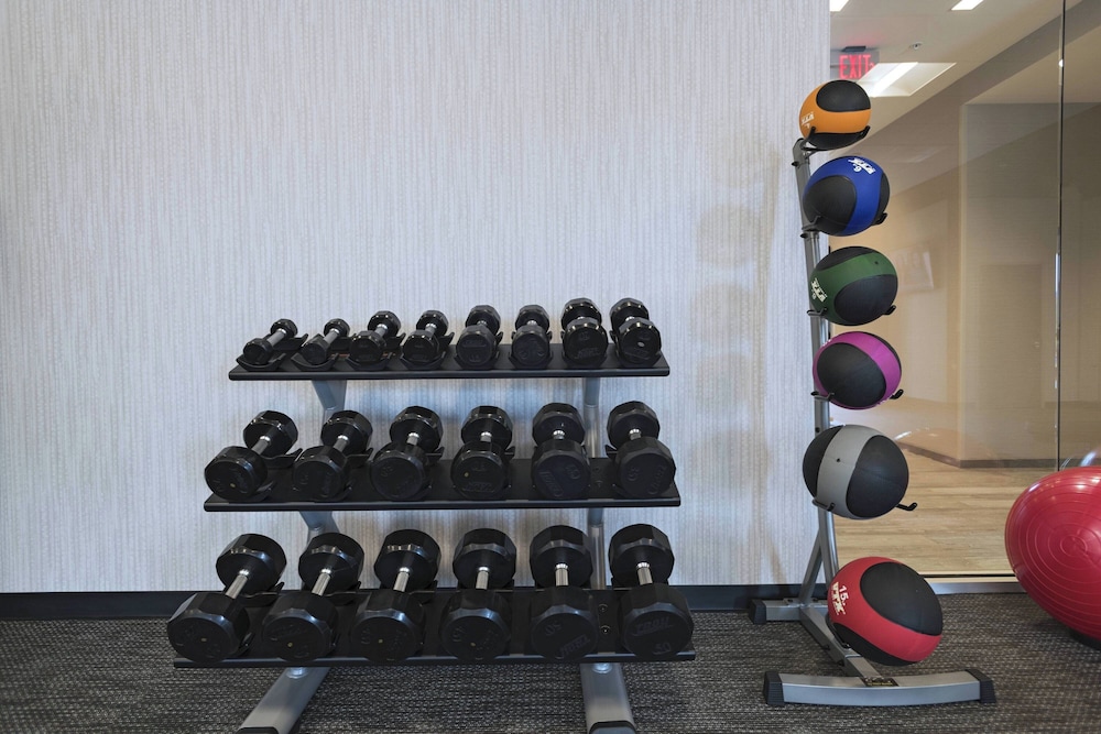 Courtyard by Marriott St. Louis Brentwood - photo 17