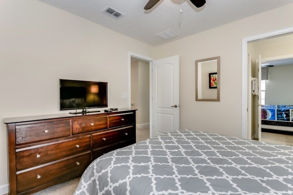 Best Resort In Disney Area 6 Bedroom Villa by RedAwning - photo 13