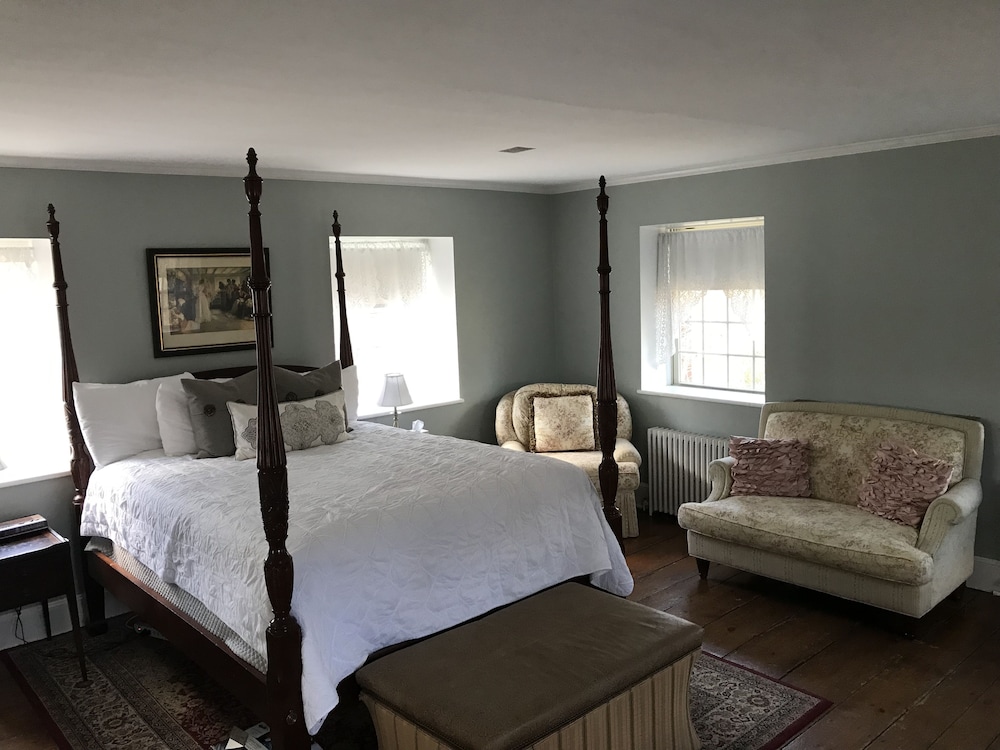 Inn at Millrace Pond - photo 3