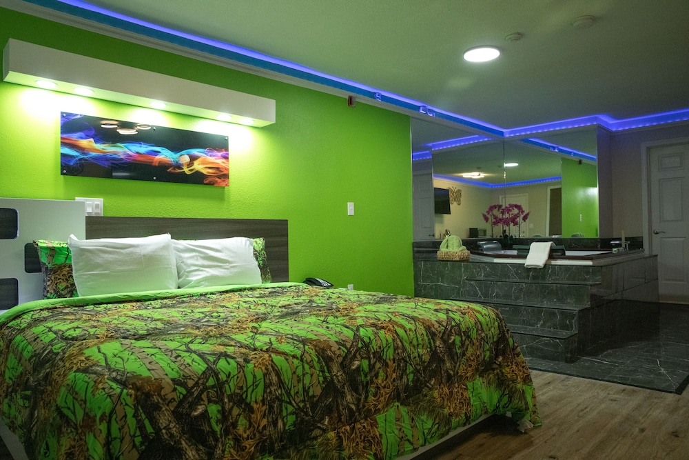 Classic Motor Lodge West Green - photo 24