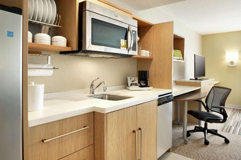 Home2 Suites by Hilton Milwaukee Brookfield - photo 35