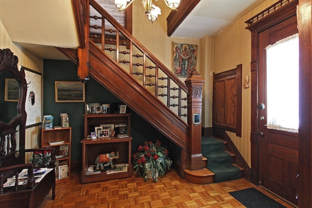 Old Northside Bed & Breakfast - photo 33