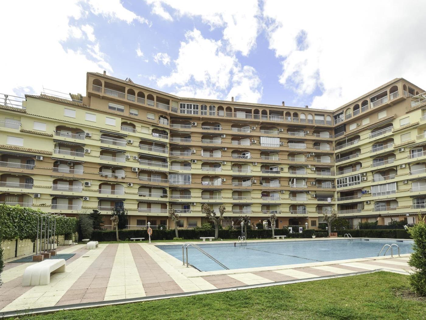 Los Iris Esc. B 1º 8ª in Gandia, Spain