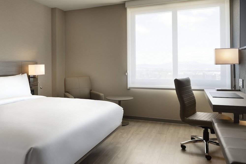 AC Hotel Oakland Downtown - photo 11