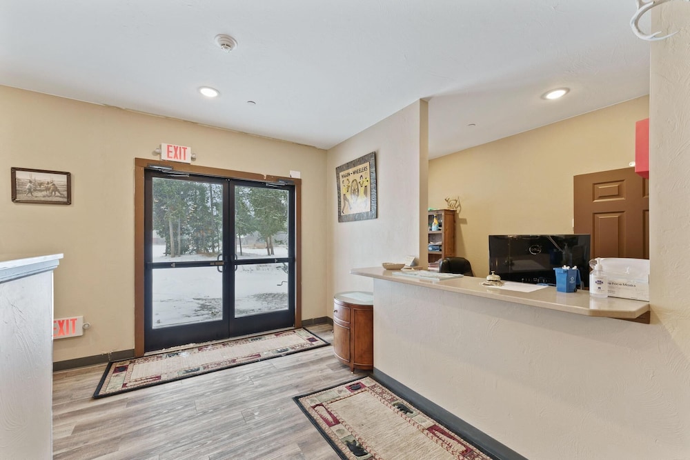 Wagon Wheel Hotel - photo 16