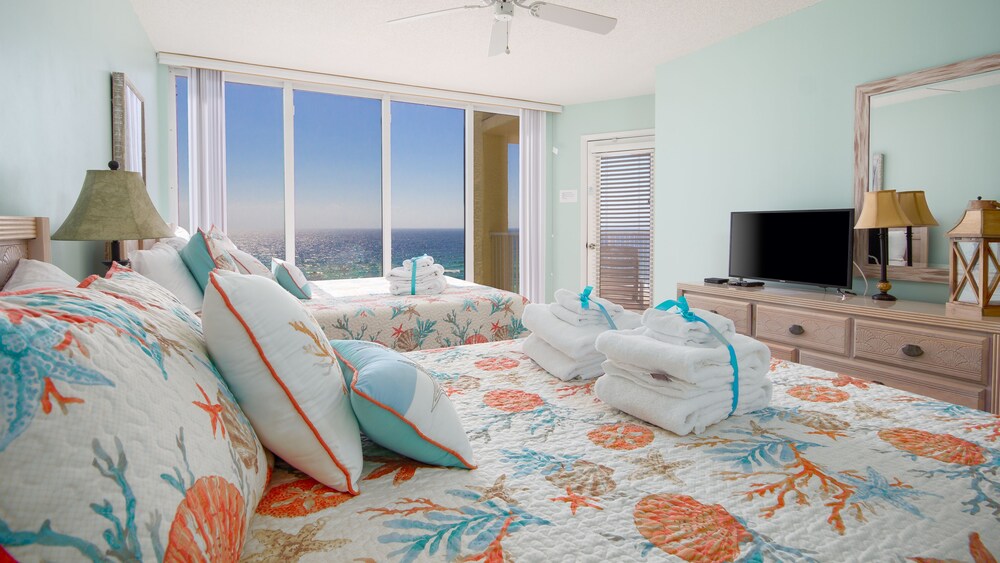 Long Beach 4 1007E 556192 by RedAwning - photo 44