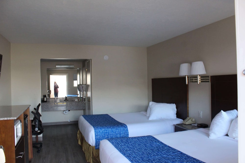 Travelodge by Wyndham Cedar City - photo 12