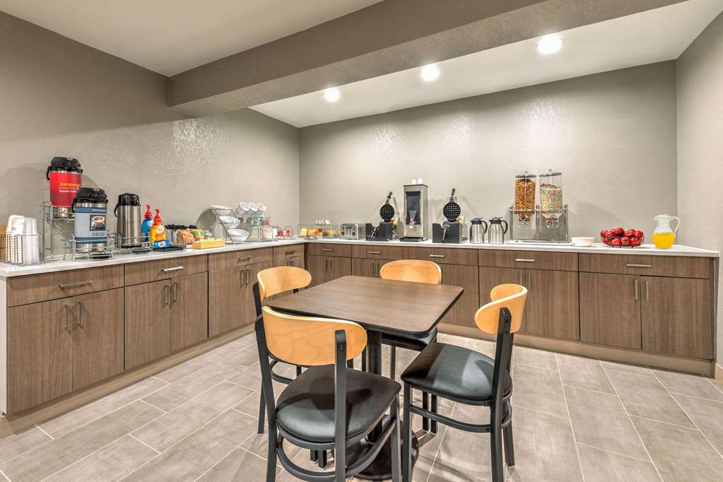 Hawthorn Extended Stay by Wyndham Bedford Dallas - photo 27