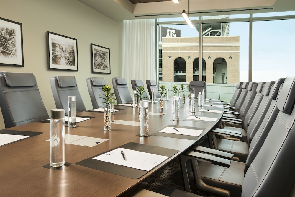 Texas A&M Hotel and Conference Center - photo 42