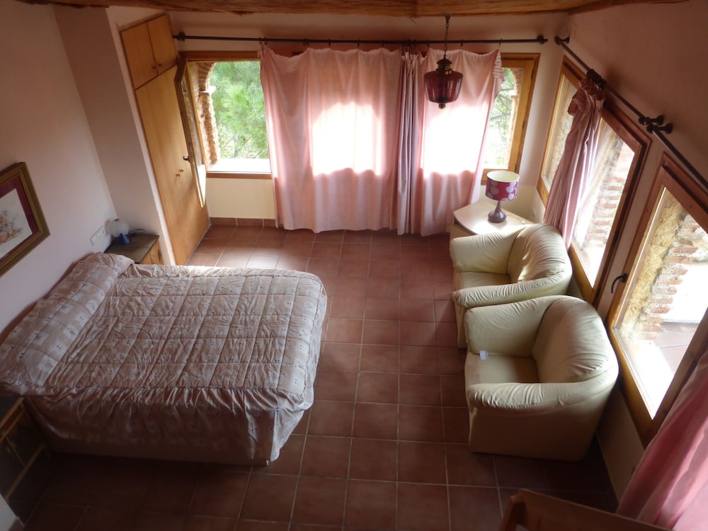 Mas Del Burga Adults Only — Reus