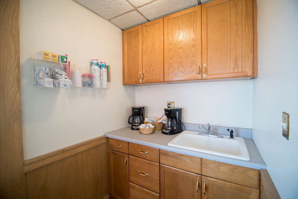 Motel 8 Rock Springs - photo 5