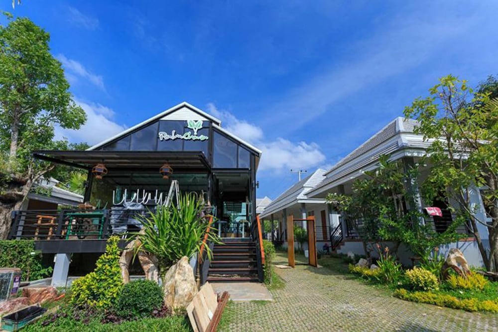 Palmchwa Resort in Sikhio, Thailand