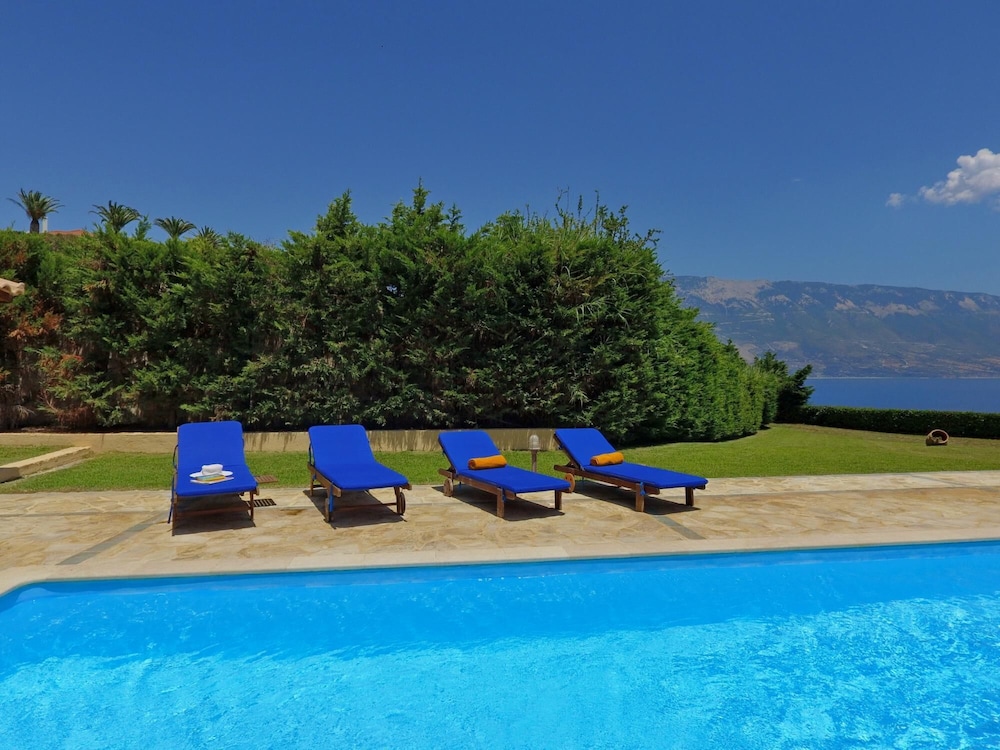 Villa Estia Spartia Kefalonia — 4-Star Luxury Hotel in Kefalonia, Greece