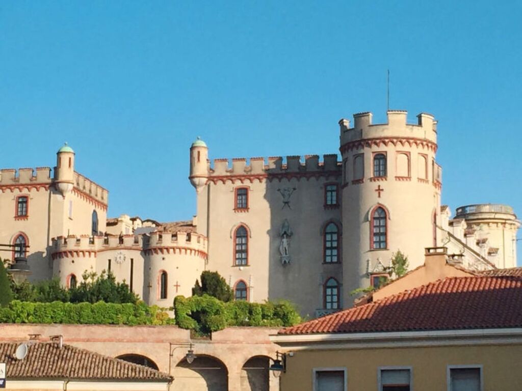Holiday Home Villa Loreto by Interhome — 4-Star Luxury Hotel in Costigliole D'asti, Italy