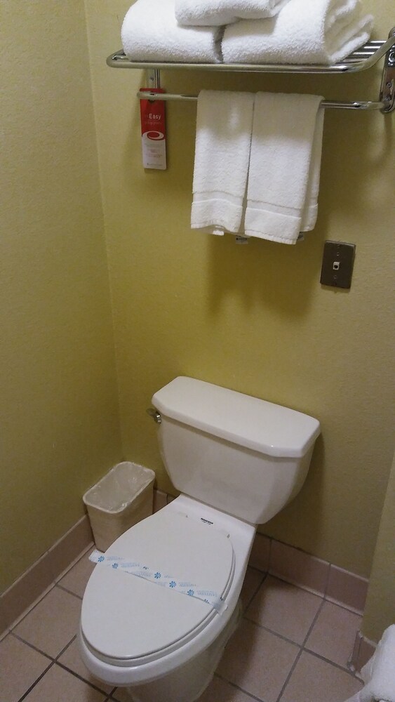 GreenTree Inn Denver Tech Center - photo 18