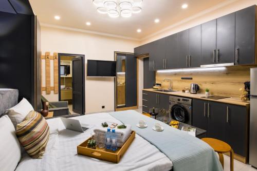 hotelise l Aramis Apartment — 4-Star Luxury Hotel in Yerevan, Armenia