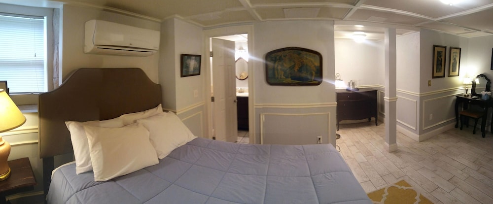 Bellevue Manor - photo 15
