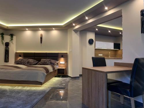 The Jakuzzi Room Miskolctapolca — Miskolc — photo 4