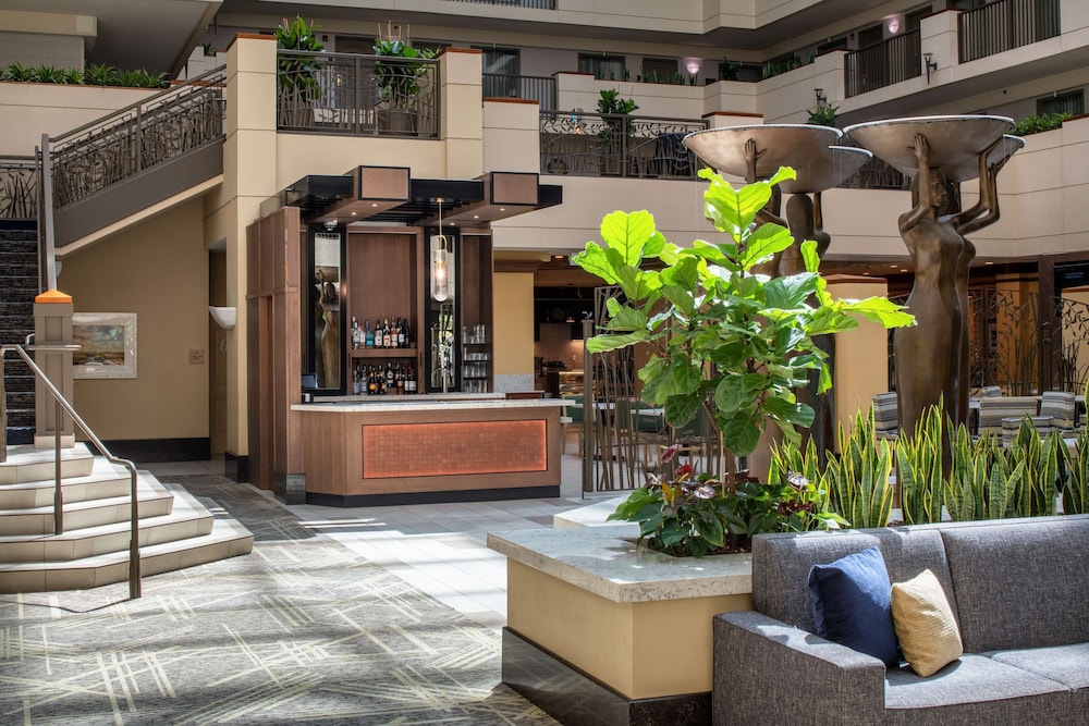 Embassy Suites by Hilton Sacramento Riverfront Promenade - photo 33