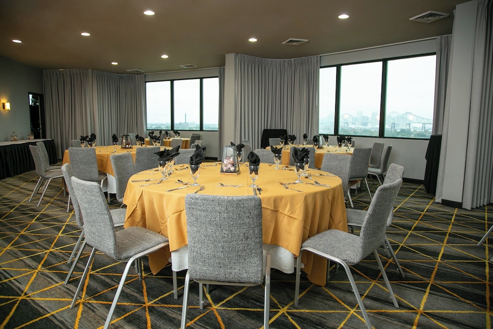 Holiday Inn New Orleans West Bank Tower by IHG - photo 75
