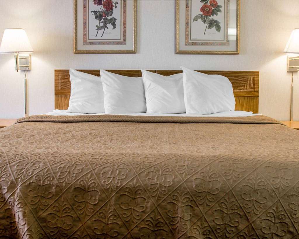 Quality Inn Hudsonville South - photo 20