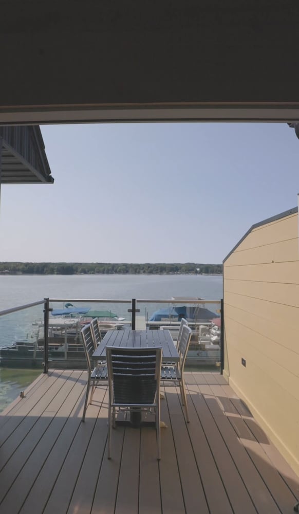 Edinboro Lake Resort Cabins - photo 110