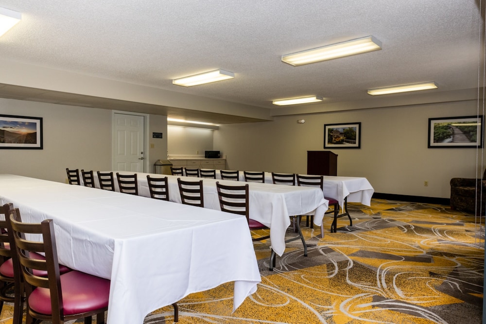 Twin Mountain Inn & Suites - photo 80