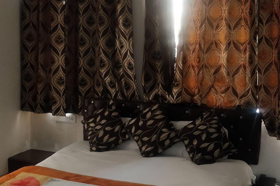 Hotel Alpha Inn