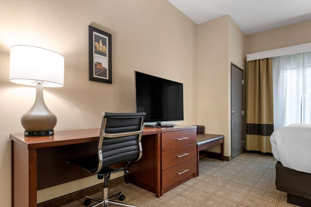 Comfort Inn & Suites North Mankato - photo 33