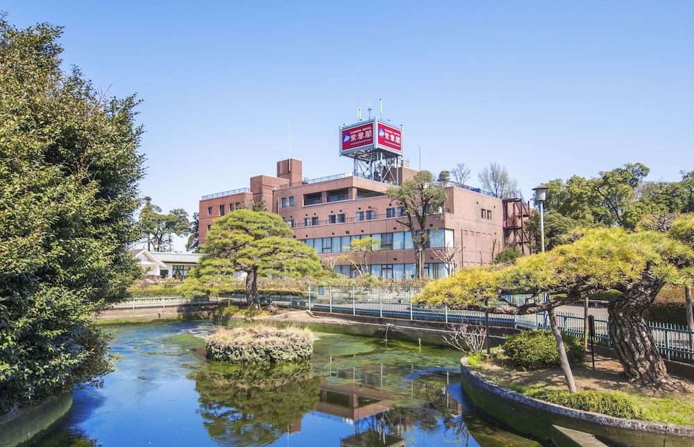 Garden Hotel Shiunkaku Higashimastuyama — hotel in Okegawa