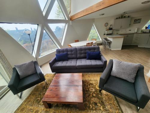 Surf Dome at Otter Rock - last minute hotel in Unknown City