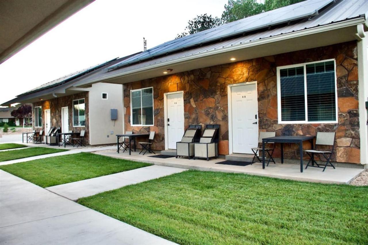 Bunkhouse 5B With Shady Porch — hotel in Laverkin